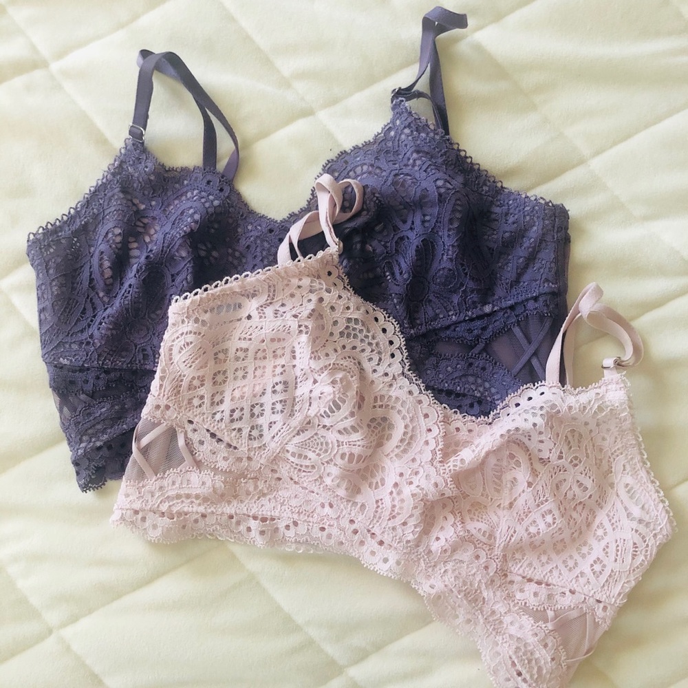 🆕Lot of 2 💜 Victoria’s Secret Bralettes